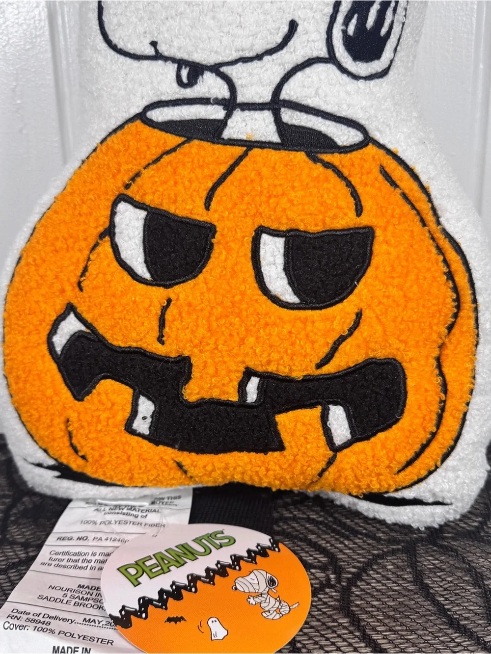 NEW Peanuts Snoopy Woodstock Halloween Pillow